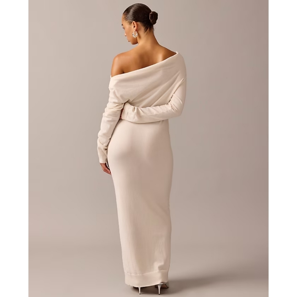 Limited-edition Anna October© X J.Crew cashmere off-the-shoulder sweater-dress - Picture 4 of 11